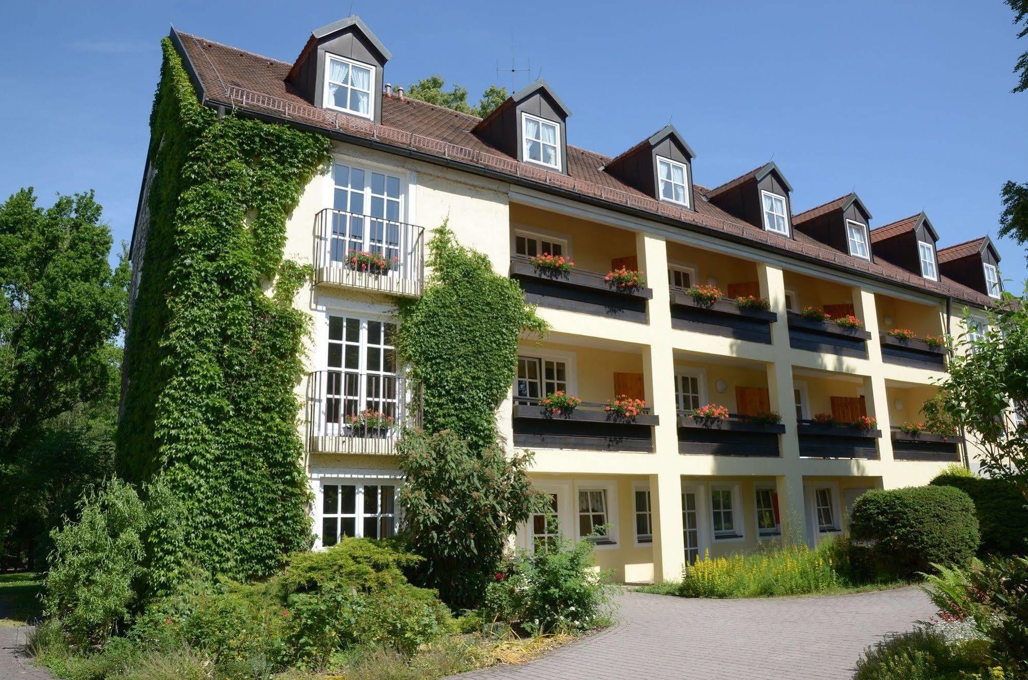 Landschloss Ernestgruen Neualbenreuth Buitenkant foto