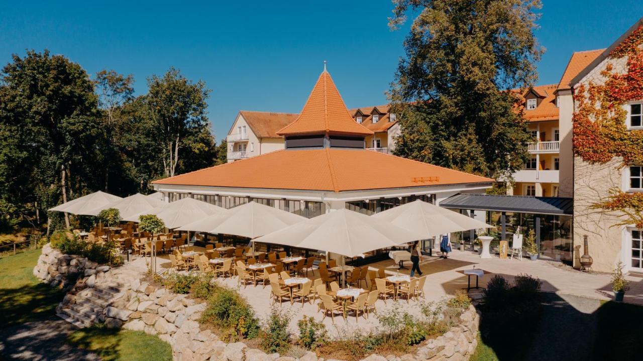 Landschloss Ernestgruen Neualbenreuth Buitenkant foto